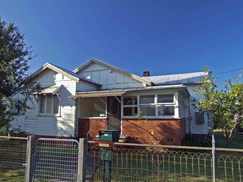 23 Florence Street, Taree NSW 2430
