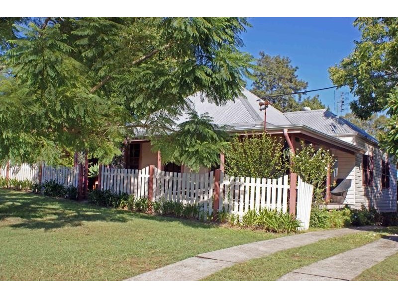 16 Manchester Street, Tinonee NSW 2430