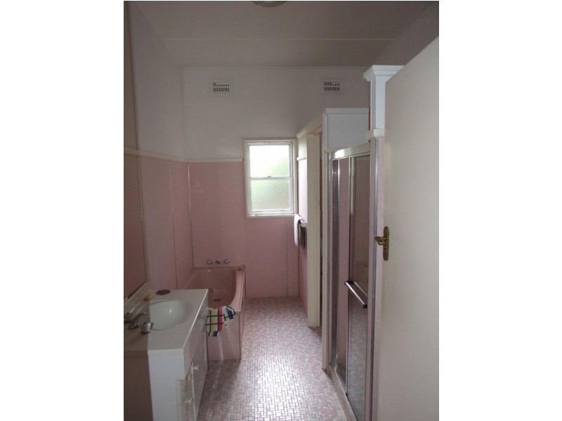 77 River Street, Taree NSW 2430