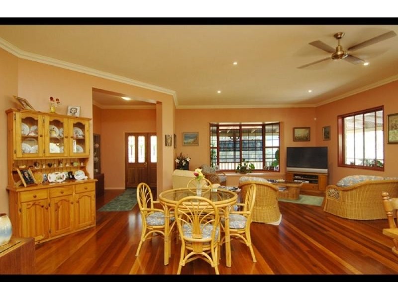 27 NATURE VALLEY COURT, Tallai QLD 4213