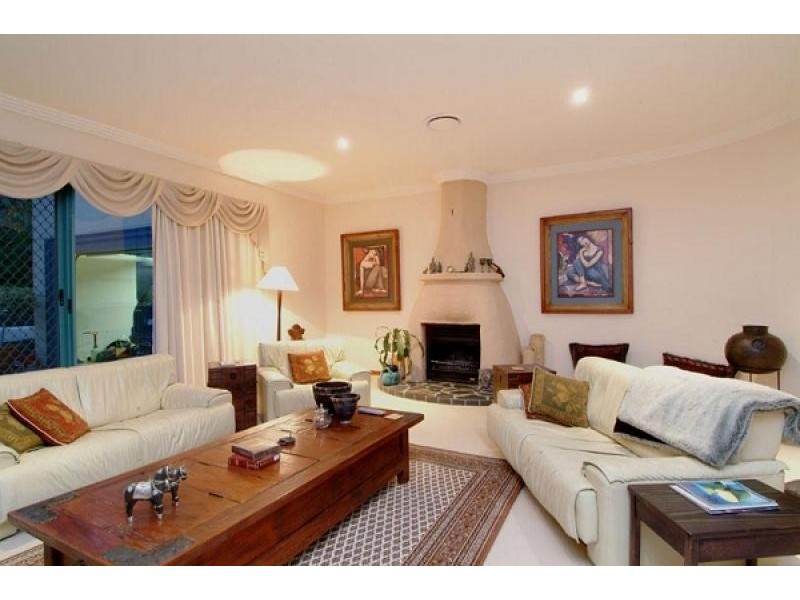 233 THE PANORAMA, Tallai QLD 4213