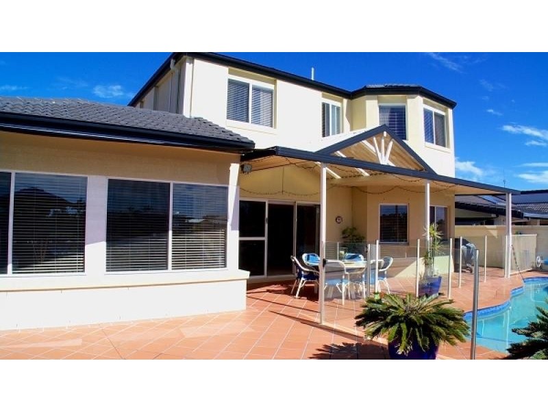 78 WAITOMO STREET, Broadbeach Waters QLD 4218