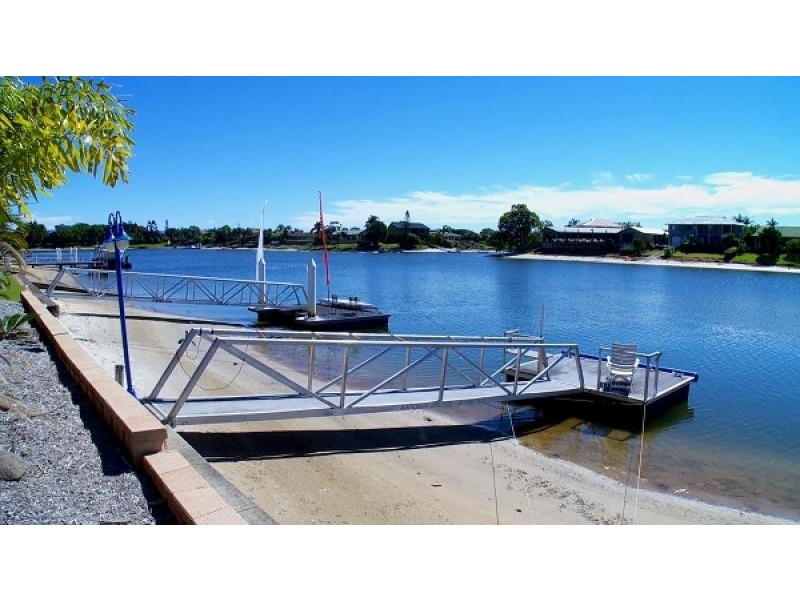 78 WAITOMO STREET, Broadbeach Waters QLD 4218