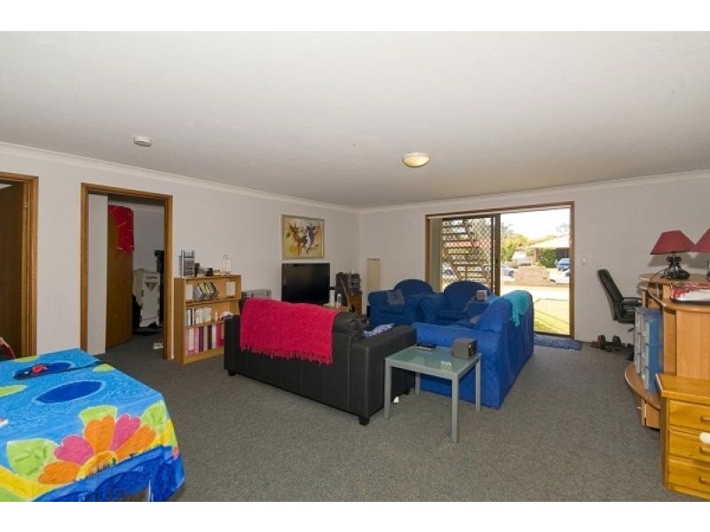 Unit 2/22 Peter Parade, Mermaid Waters QLD 4218
