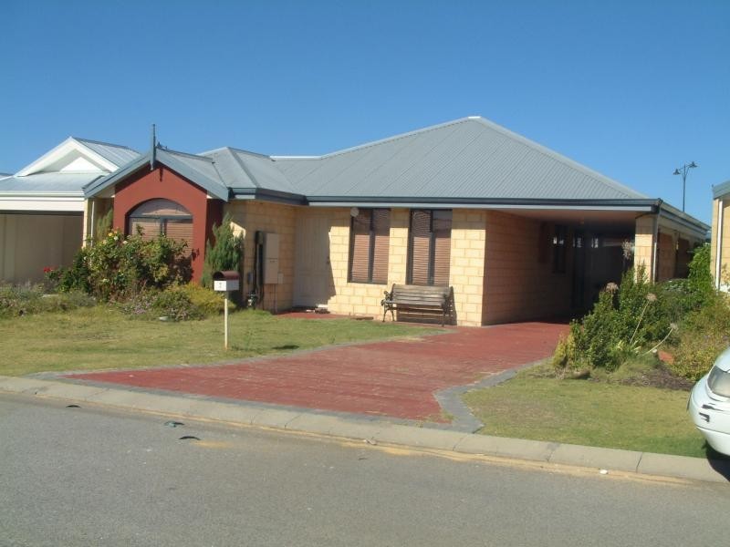 7 BRONTIE AVENUE, Ellenbrook WA 6069