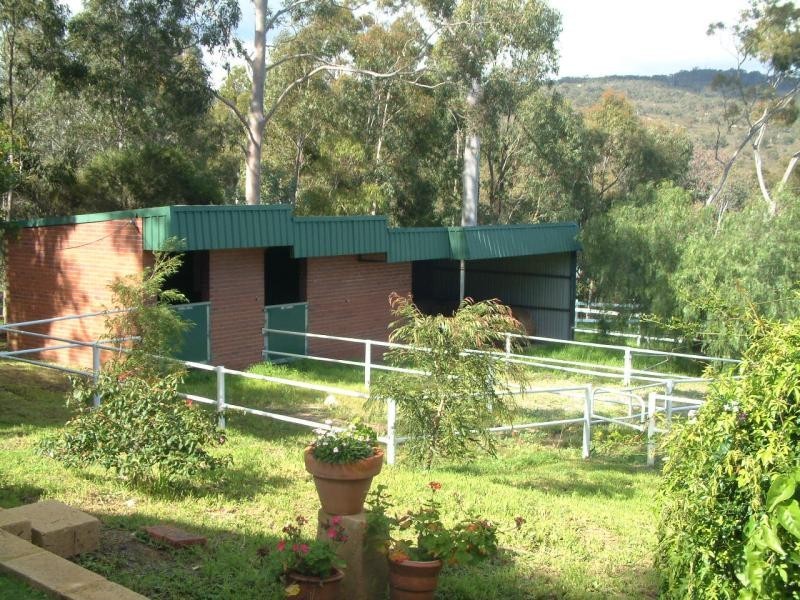 150 Loton Road, Millendon WA 6056