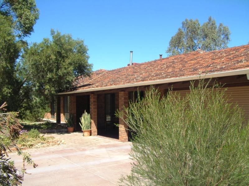 11 Scrivner Road, Herne Hill WA 6056