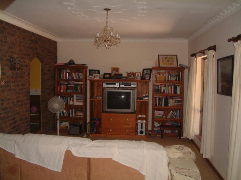 11 Scrivner Road, Herne Hill WA 6056