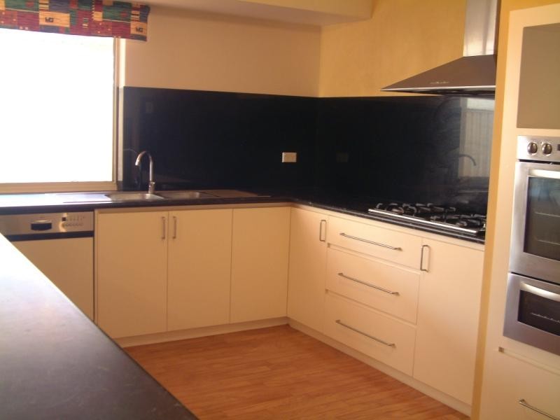 23 de grey retreat, Jane Brook WA 6056