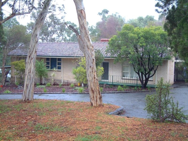 67 Old York Rd, Greenmount WA 6056