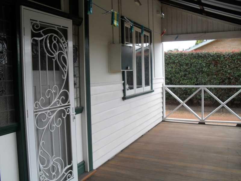 24 Viveash Rd, Middle Swan WA 6056