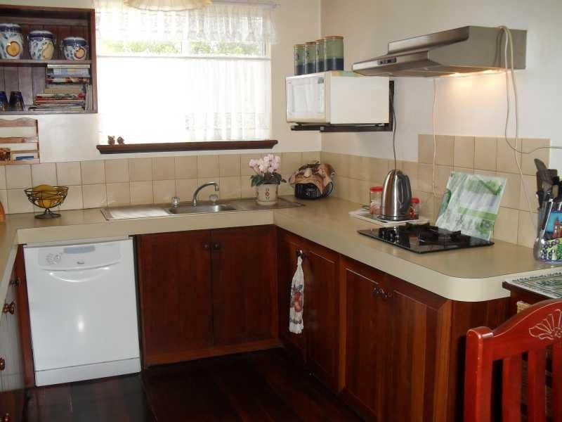 24 Viveash Rd, Middle Swan WA 6056