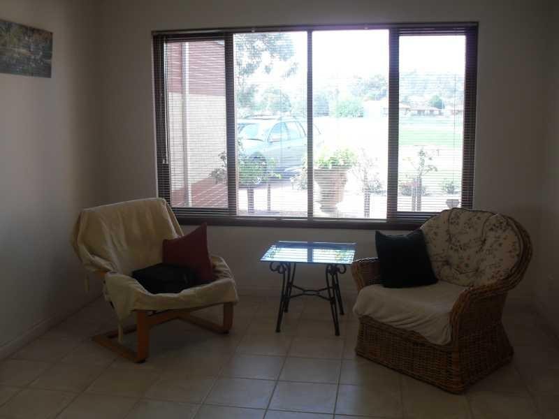 19 Ensign Dve, Swan View WA 6056