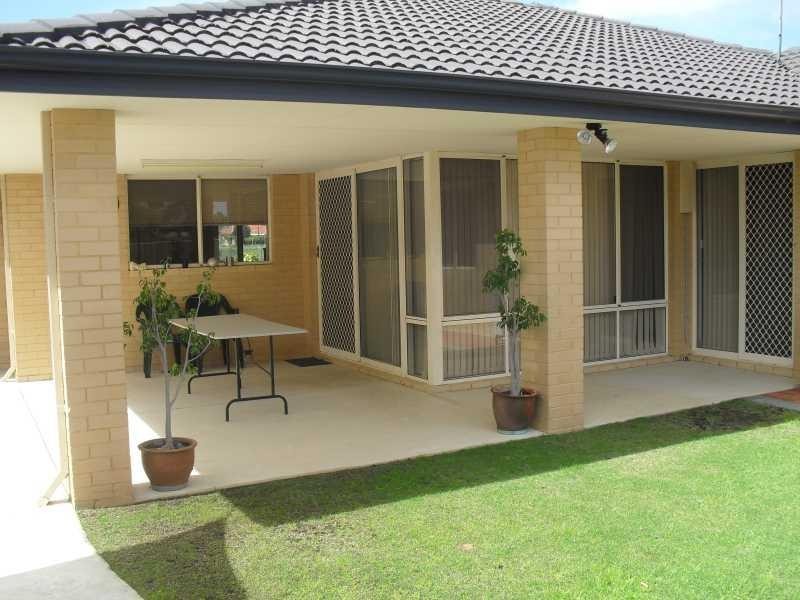 19 Ensign Dve, Swan View WA 6056