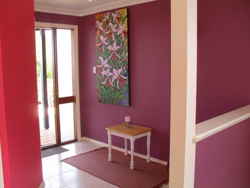 98 Swan View Rd, Swan View WA 6056