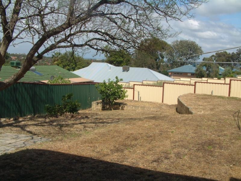 10 STIRLING CLOSE,, Swan View WA 6056