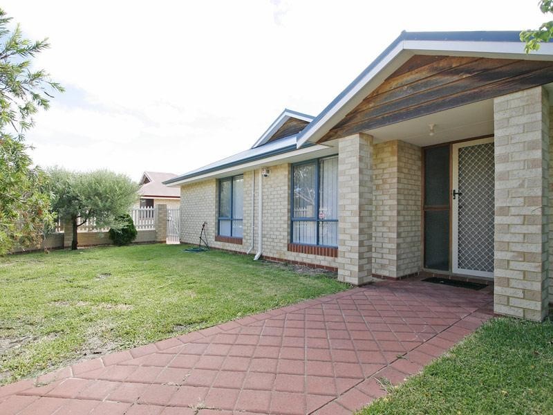 26 A Wellaton Street, Midvale WA 6056