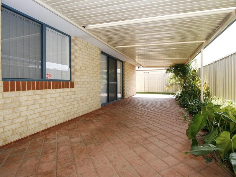 26 A Wellaton Street, Midvale WA 6056
