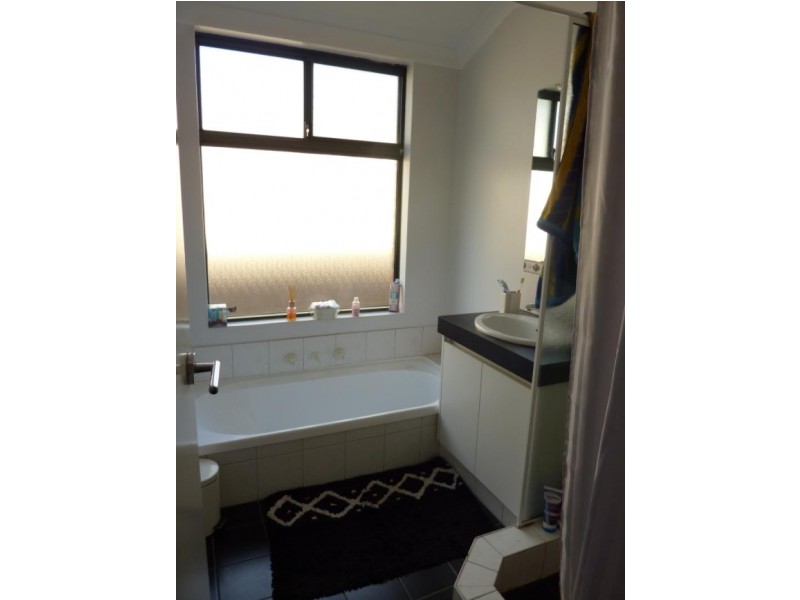 121 Dongara Cir, Jane Brook WA 6056