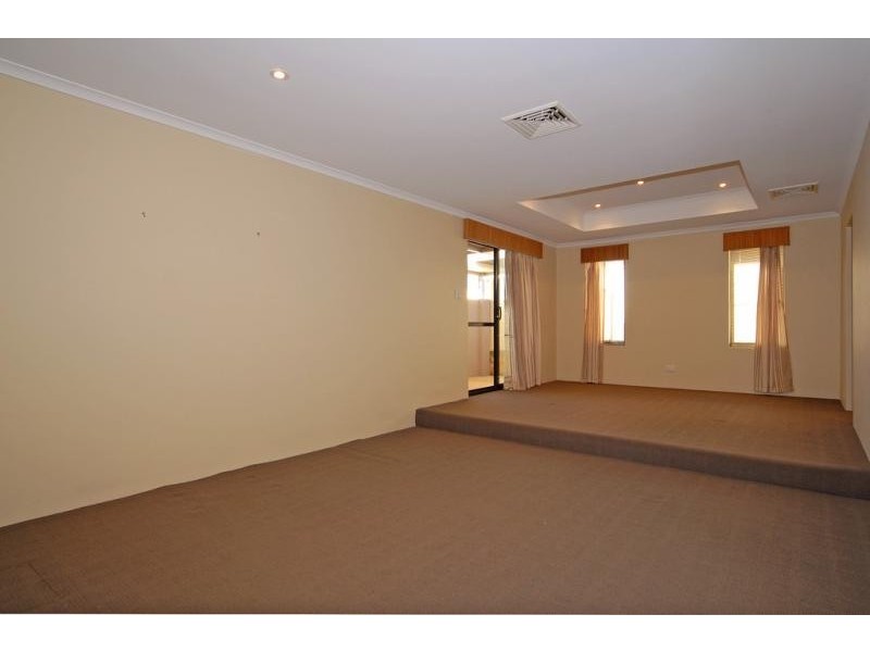 4 Pendalup Rd, Jane Brook WA 6056