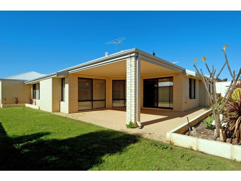 4 Pendalup Rd, Jane Brook WA 6056