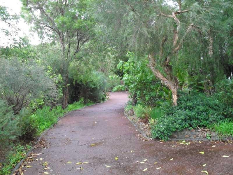 1 Robinson Court, Darlington WA 6070