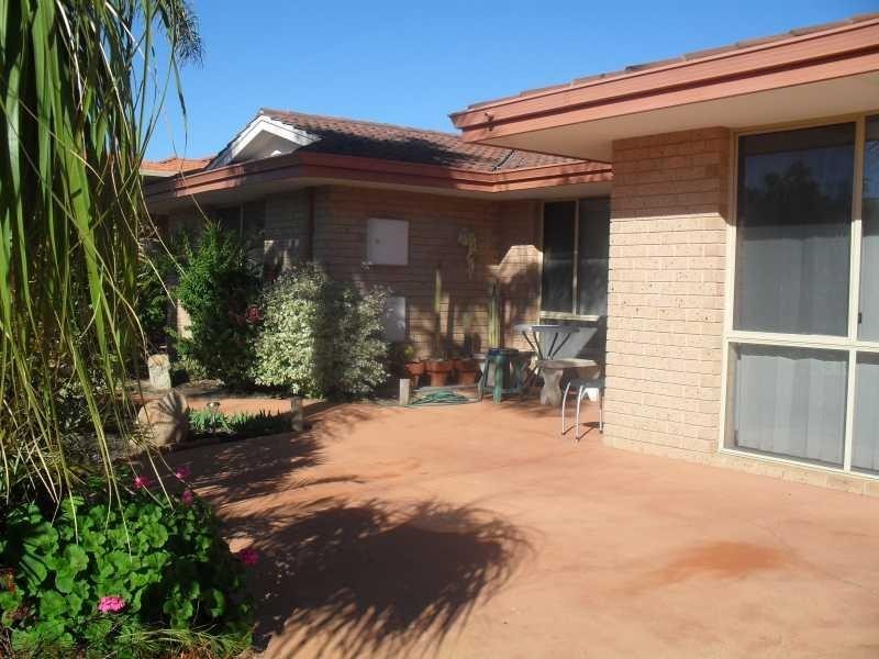 2b Eaglemont Dve, Swan View WA 6056