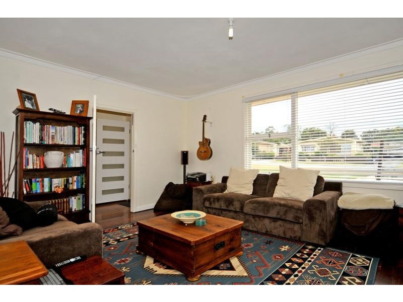 4 Sefton Ave, Viveash WA 6056