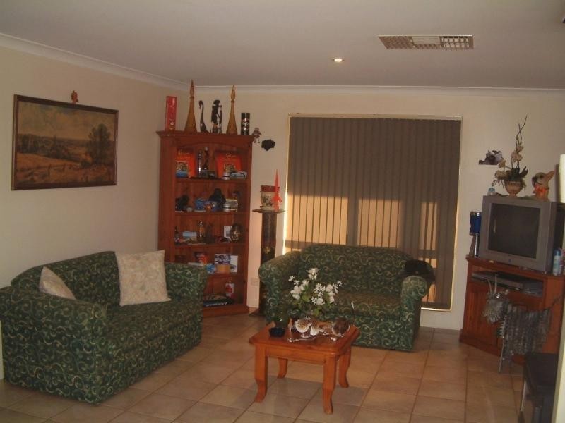 2 White Gum Glen BEECHINA, Chidlow WA 6556