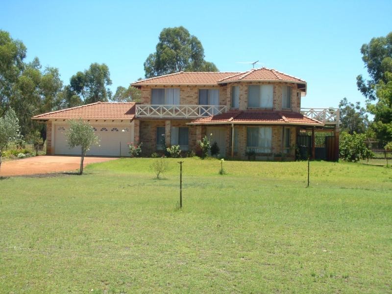 31 Paterson Rd, Henley Brook WA 6055