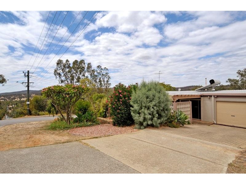 750 Viveash Rd, Swan View WA 6056