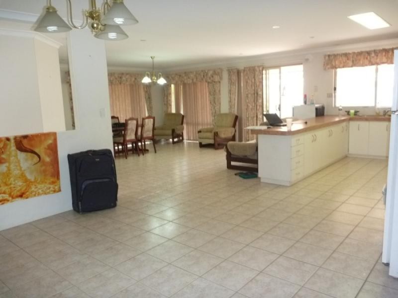 15 Nirimba Close, South Guildford WA 6055