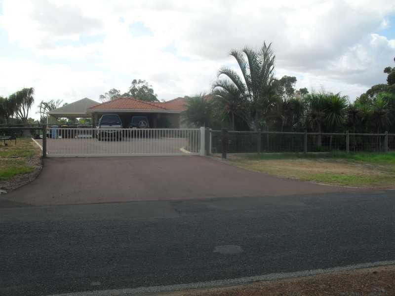 21 Albert Rd, Middle Swan WA 6056