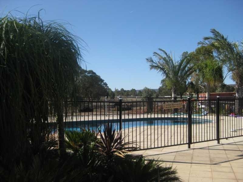 21 Albert Rd, Middle Swan WA 6056