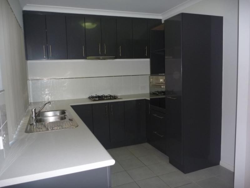 3 Aquaviva Circle, Viveash WA 6056