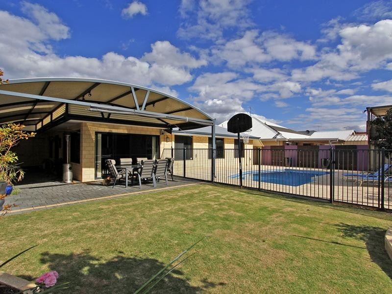 66 Silver Princess Way, Jane Brook WA 6056