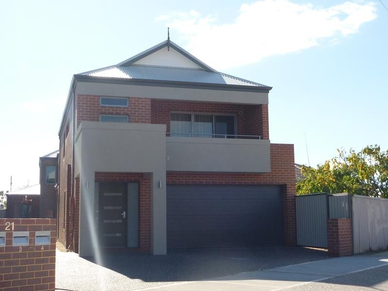 4/21 Templeman Place, Midland WA 6056