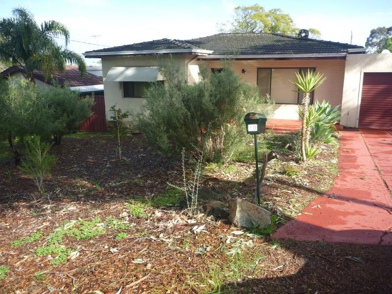 10 Stirling Close, Swan View WA 6056