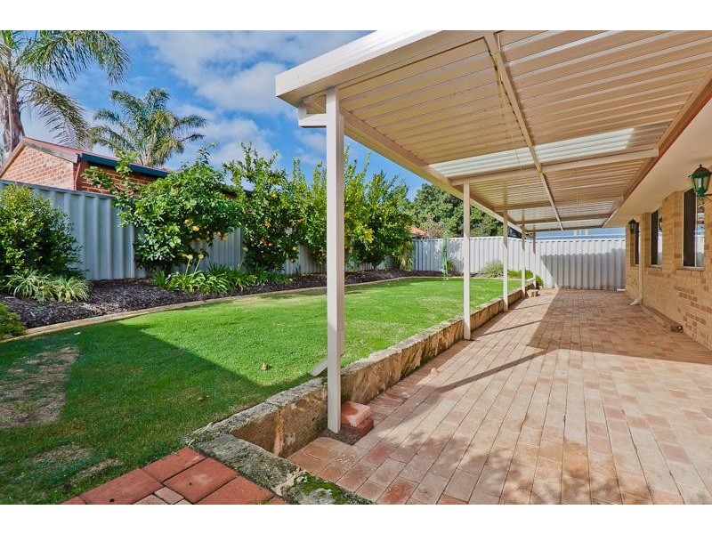 8 Greenough Crt, Jane Brook WA 6056