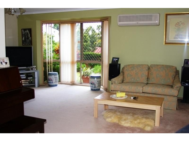 12 CLABON STREET, Hillcrest QLD 4118