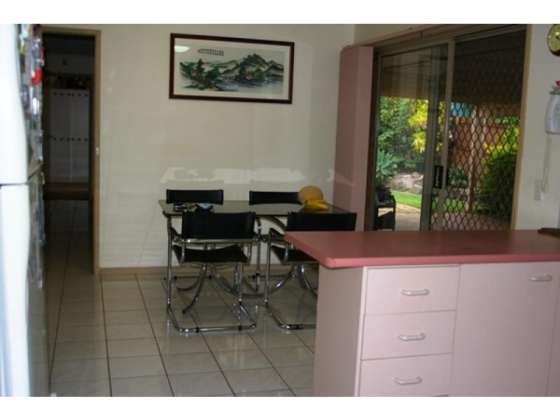 12 CLABON STREET, Hillcrest QLD 4118