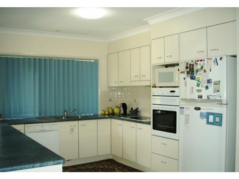 5 Wendy Court, Cedar Grove QLD 4285