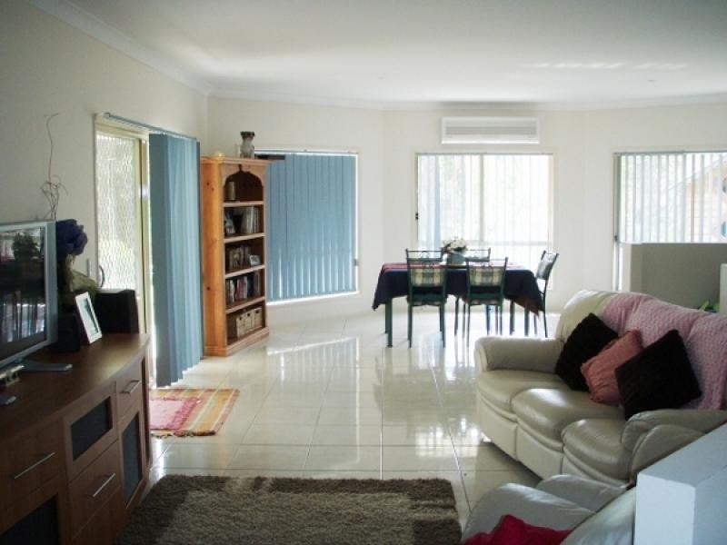 5 Wendy Court, Cedar Grove QLD 4285
