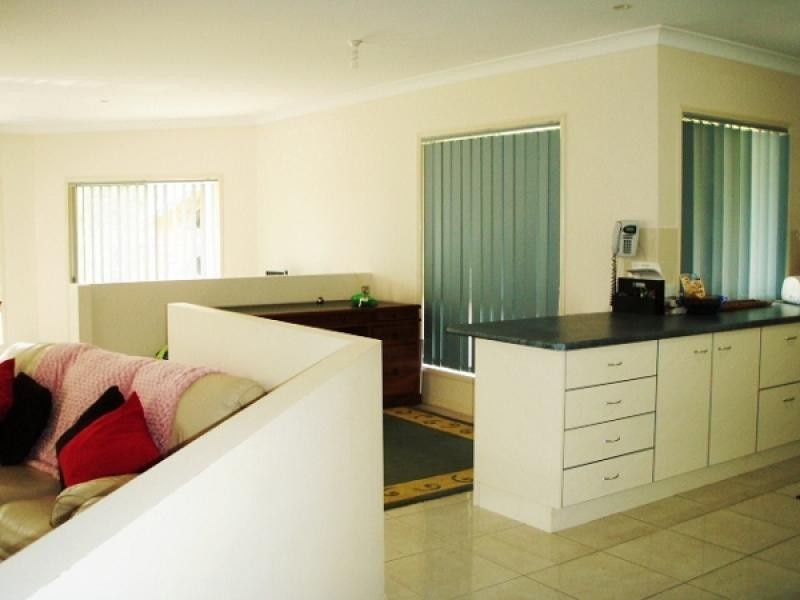 5 Wendy Court, Cedar Grove QLD 4285