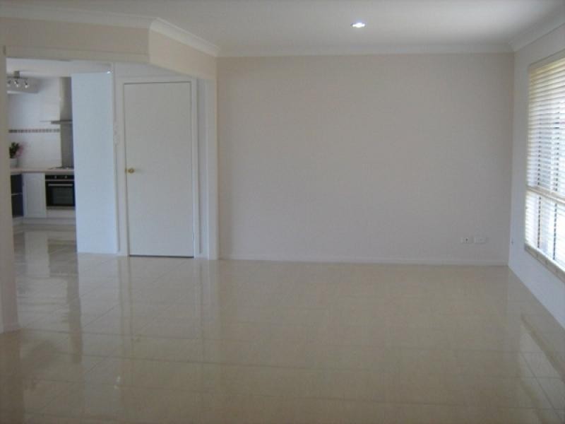 34 Network Drive, Boronia Heights QLD 4124