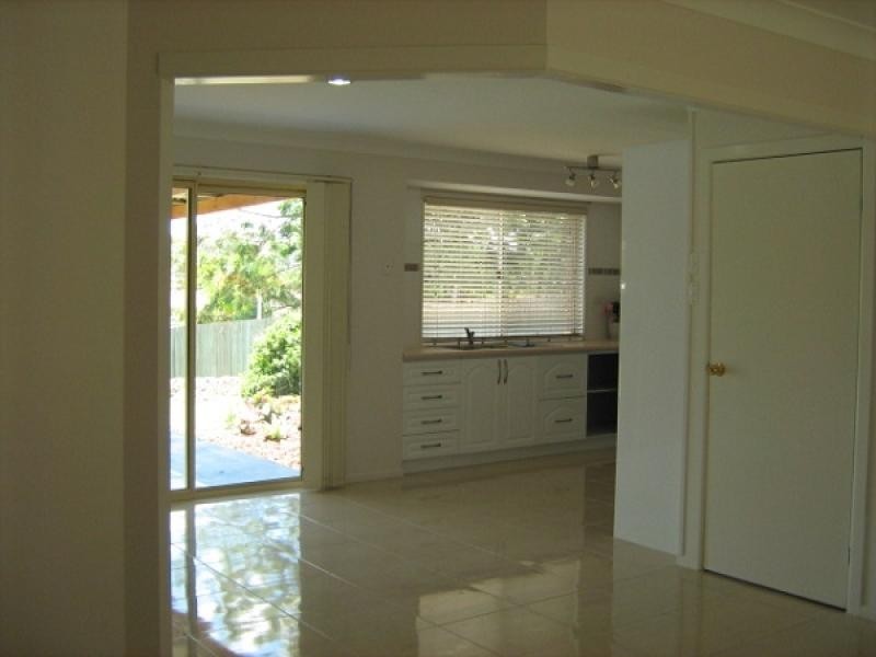 34 Network Drive, Boronia Heights QLD 4124