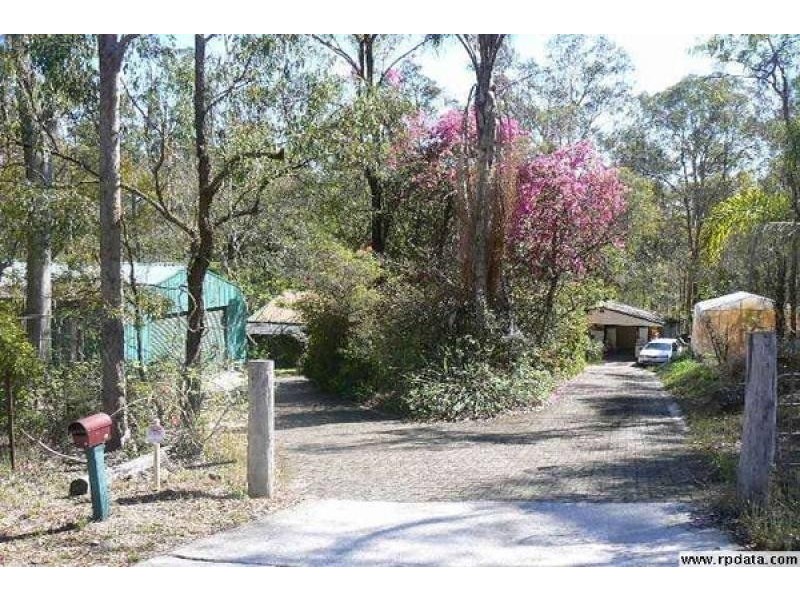 270 Tallagandra Rd, Holmview QLD 4207