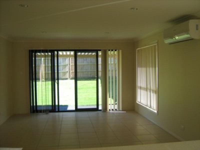 16 Sally Drive, Marsden QLD 4132