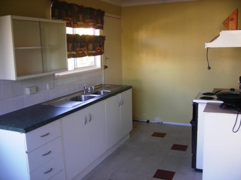 3 Karen Street, Woodridge QLD 4114