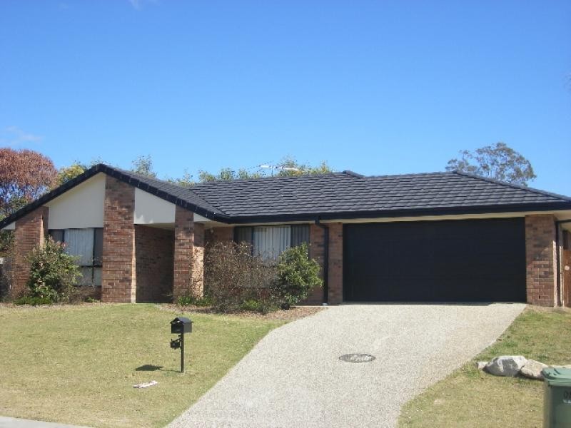 61 Paul Drive, Regents Park QLD 4118
